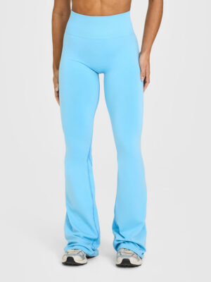 EFFORTLESS SEAMLESS FLARED BOTTOMS WITH WHITE LOGO
