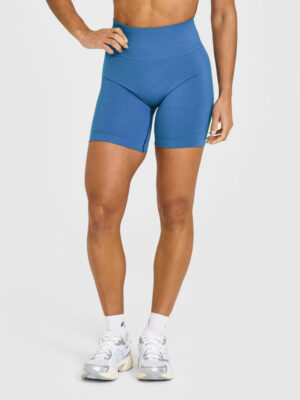 EFFORTLESS SEAMLESS SHORTS WITH WHITE LOGO