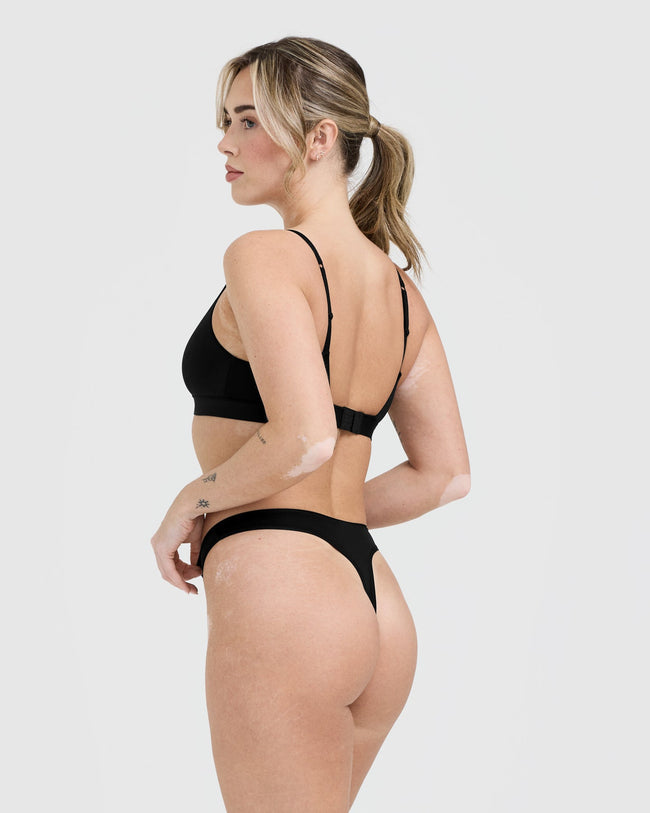 240509_SILHOUETTE_THONG_BLACK_PDP_02_650x.jpg