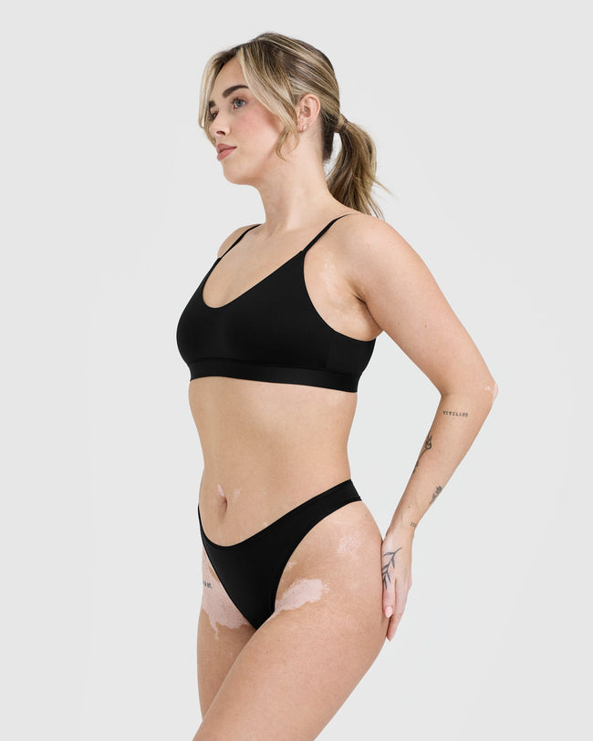 240509_SILHOUETTE_THONG_BLACK_PDP_03_650x.jpg