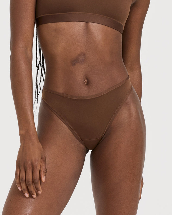 240509_SILHOUETTE_THONG_NUDE4_PDP_01_650x.jpg