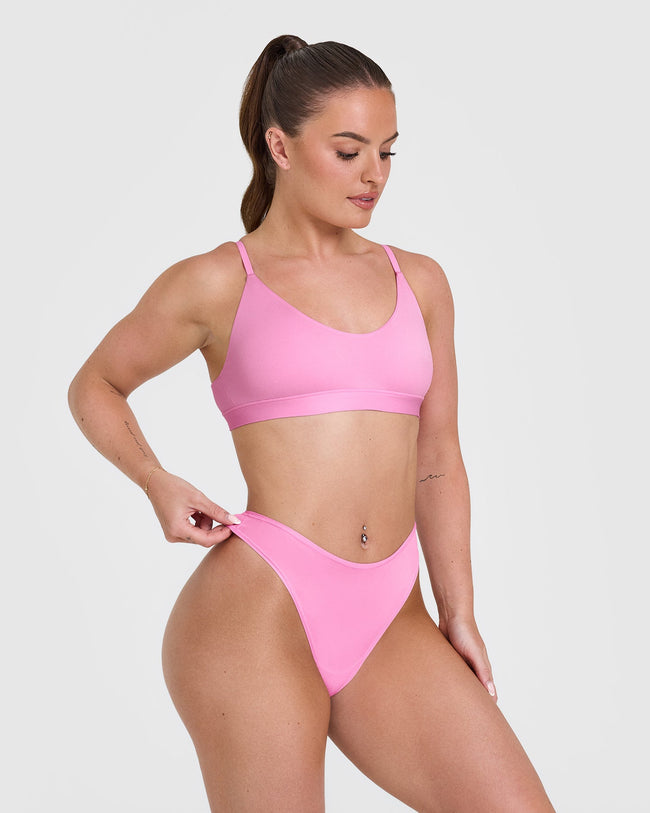 240812_LEGENDARYUNIFIED_SILHOUETTE_BRALETTE_POWERPINK_PDP_1440x1800_01_650x.jpg