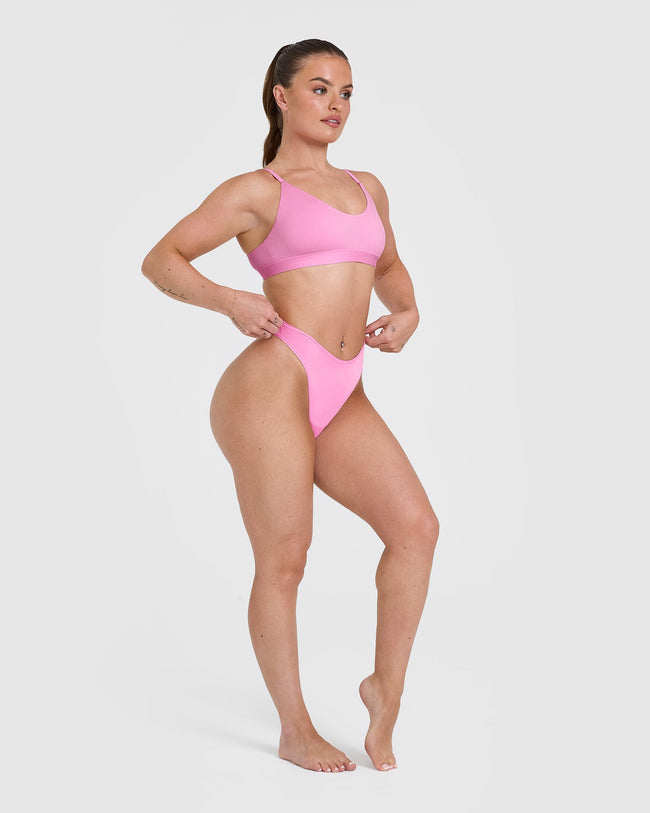 240812_LEGENDARYUNIFIED_SILHOUETTE_BRALETTE_POWERPINK_PDP_1440x1800_03_650x.jpg