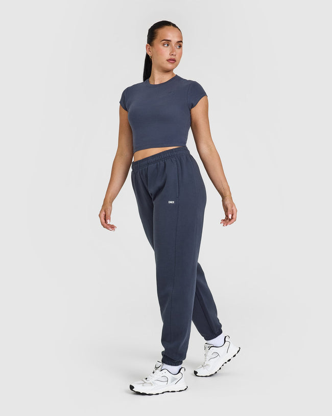 240829_AW24_FOUNDATIONS_JOGGER_TRUEBLUE_PDP_1440x1800_03_650x.jpg