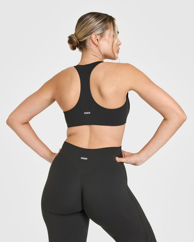 240927_SOFTMOTION_BRALETTE_SOFTBLACK_PDP_1440x1800_02_650x.jpg