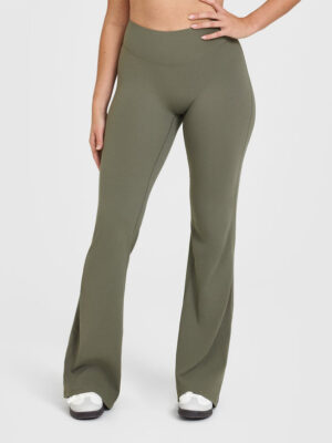 SOFTMOTION FLARED PANTS WITH WHITE LOGO
