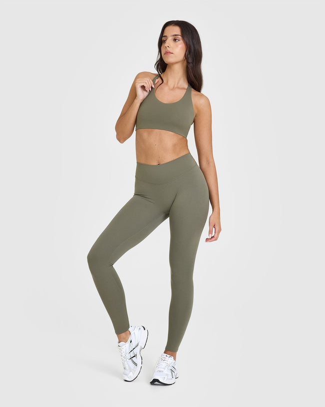 240930_SOFTMOTION_RACER_BACK_SPORTS_BRA_ALPINEGREEN_PDP_1440x1800_03_650x.jpg
