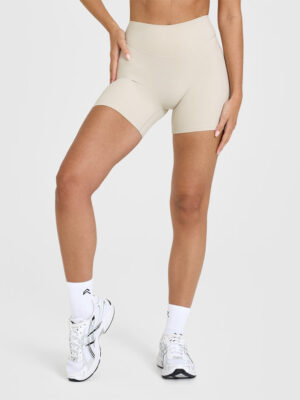 SOFTMOTION SHORTS 6" WITH WHITE LOGO