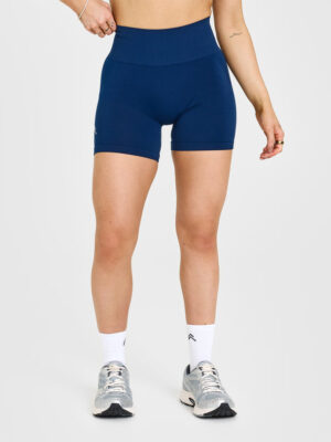 EFFORTLESS SEAMLESS SHORTS WITH WHITE LOGO