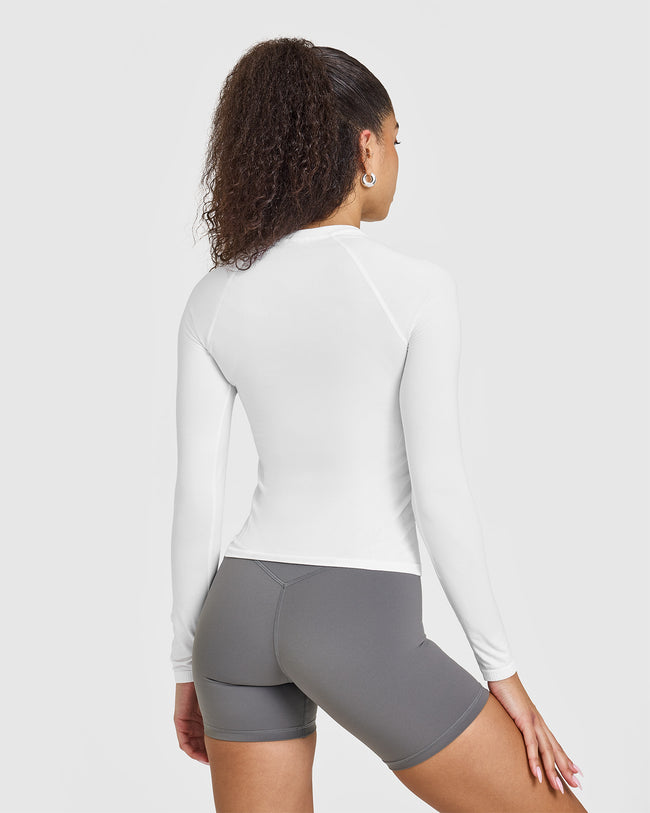 241121_NOOS_GO_TO_SEAMLESS_FITTED_LONG_SLEEVE_TOP_WHITE_PDP_1440x1800_02_650x.jpg