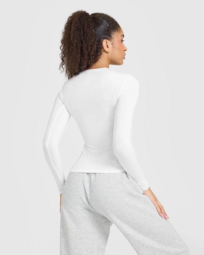 241203_NOOS_MELLOW_SOFT_LONG_SLEEVE_TOP_WHITE_PDP_1440x1800_02_650x.jpg