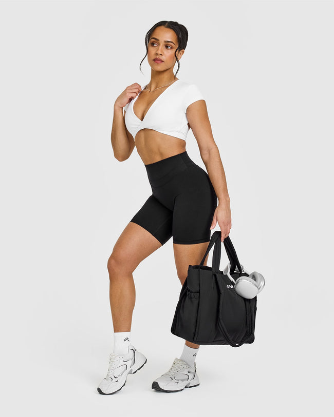 250106_VDAY_UNIFIED_TWIST_FRONT_SHORT_SLEEVE_CROP_TOP_WHITE_PDP_1440x1800_03_650x.jpg