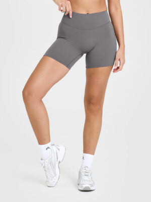 SOFTMOTION SHORTS 6" WITH WHITE LOGO