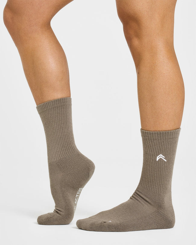 250123_LIFTING_TEAM_ALL_DAY_SOCKS_1-PACK_MOSSBROWN_PDP_1440x1800_02_650x.jpg