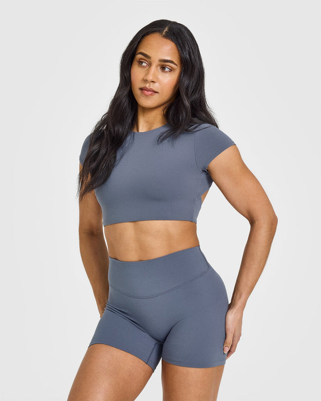 250123_LIFTING_TEAM_SOFTMOTION_SHORT_SLEEVE_CROP_TOP_GRANITEBLUE_PDP_1440x1800_01_650x.jpg