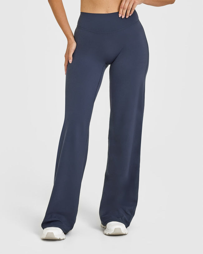 250306_NOOS_SOFTMOTION_STRAIGHT_LEG_BOTTOMS_TRUEBLUE_PDP_1440x1800_01_650x.jpg