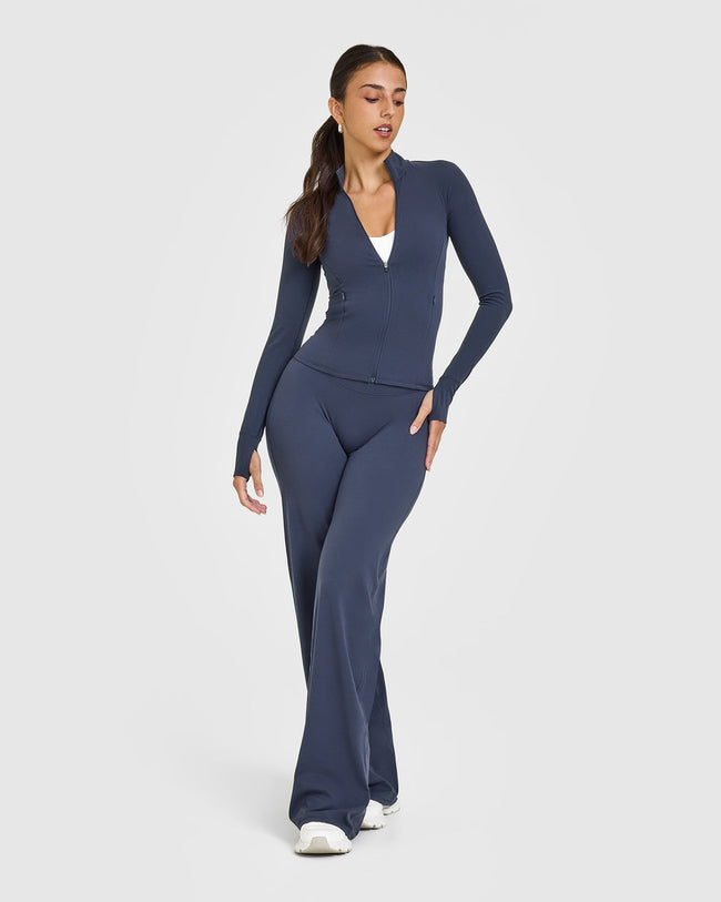 250306_NOOS_SOFTMOTION_STRAIGHT_LEG_BOTTOMS_TRUEBLUE_PDP_1440x1800_03_650x.jpg