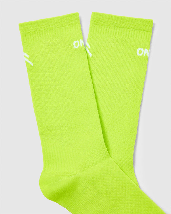 250320_HYBRID_SOCKS_CHARGEDLIMEGREEN_PDP_1440x1800_03_650x.jpg