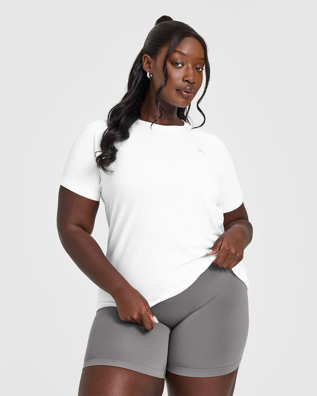 250320_MAY_NOOS_GO_TO_SEAMLESS_LOOSE_LONG_SLEEVE_TOP_WHITE_PDP_1440x1800_01_650x.jpg
