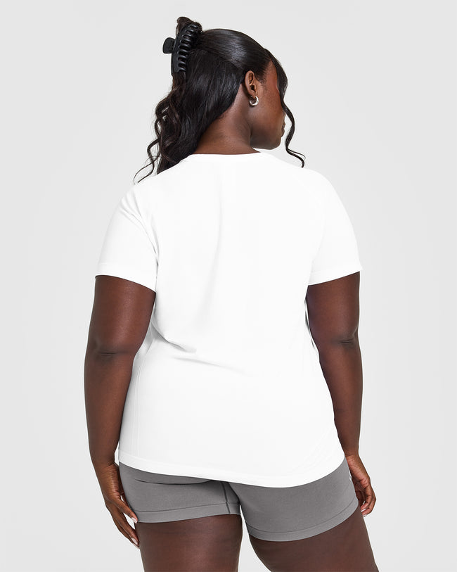 250320_MAY_NOOS_GO_TO_SEAMLESS_LOOSE_LONG_SLEEVE_TOP_WHITE_PDP_1440x1800_02_650x.jpg