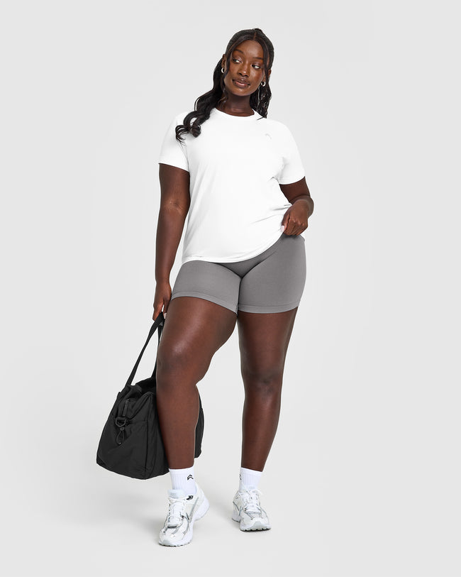 250320_MAY_NOOS_GO_TO_SEAMLESS_LOOSE_LONG_SLEEVE_TOP_WHITE_PDP_1440x1800_03_650x.jpg