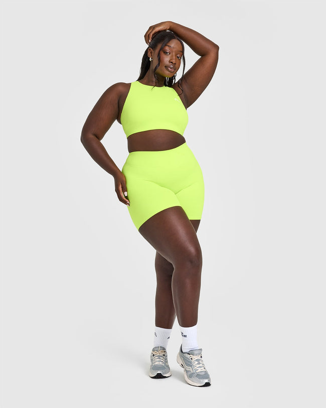 250320_OAXDANYELE_EVERYDAY_HIGH_NECK_SPORTS_BRA_CITRUSGREEN_PDP_1440x1800_03_650x.jpg