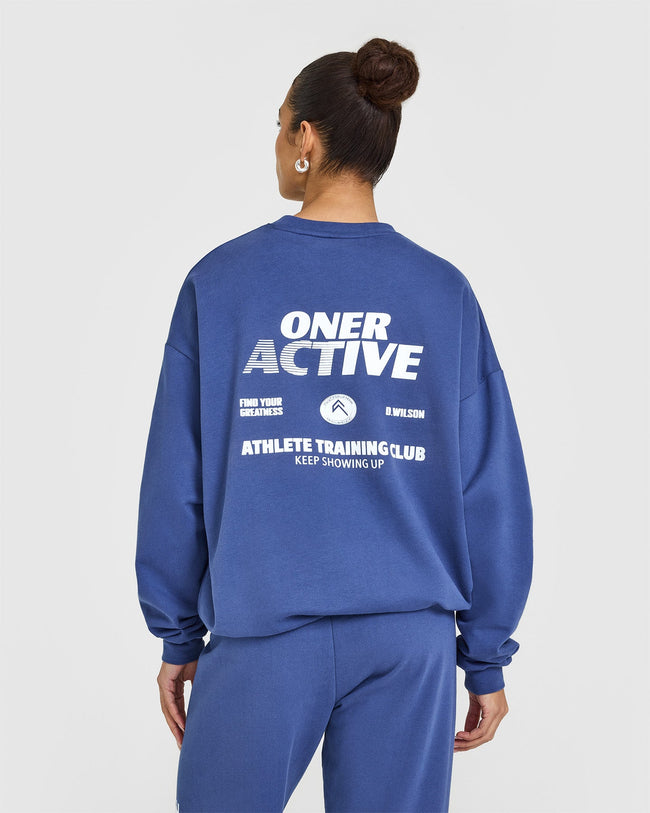 250328_OAXDANYELE_LIGHTWEIGHT_GRAPHIC_SWEATSHIRT_SHADOWBLUE_PDP_1440x1800_02_650x.jpg