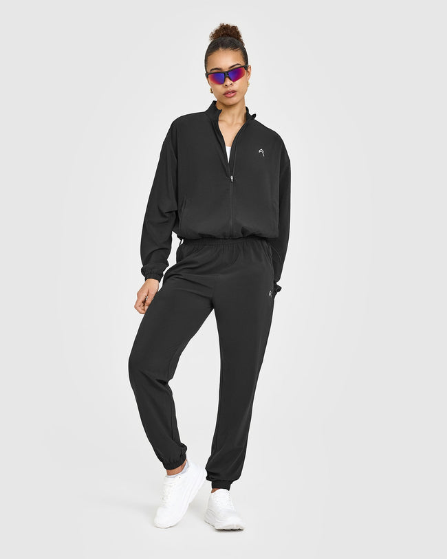 250409_HYBRID_AIRMOVE_JOGGERS_BLACK_PDP_1440x1800_03_650x.jpg