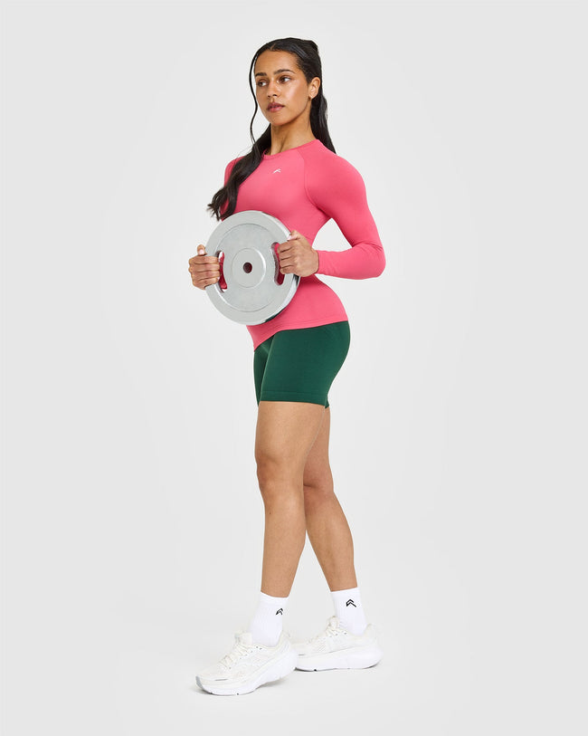 250414_SUMMERSEASONAL_GO_TO_SEAMLESS_FITTED_LONG_SLEEVE_TOP_VELVETPINK_PDP_1440x1800_03_650x.jpg