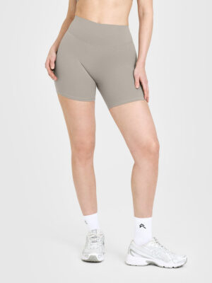 SOFTMOTION SHORTS 6" WITH WHITE LOGO