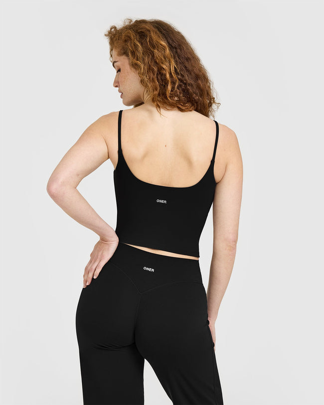 250514_NOOS_SOFTMOTION_STRAPPY_MID_VEST_BLACK_PDP_1440x1800_02_650x.jpg