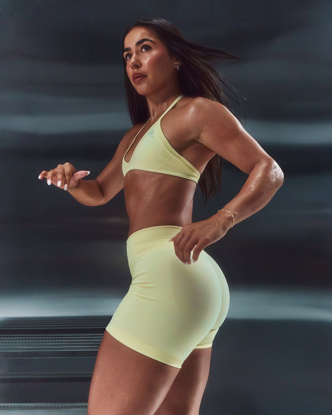 ACCENTUATE_ENHANCELIFT_SEAMLESS_SHORTS_PASTELYELLOW_250709_PDP_1440x1800_02_650x.jpg