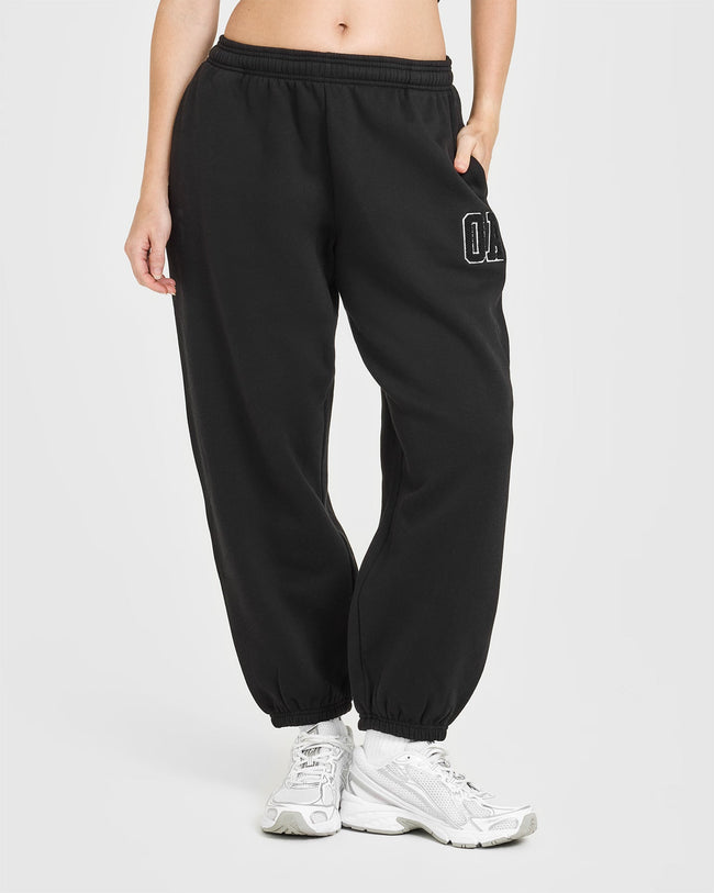 ACCENTUATE_FOUNDATIONS_OVERSIZED_ONER_25_STRAIGHT_LEG_JOGGER_BLACK_250715_PDP_1440x1800_01_650x.jpg