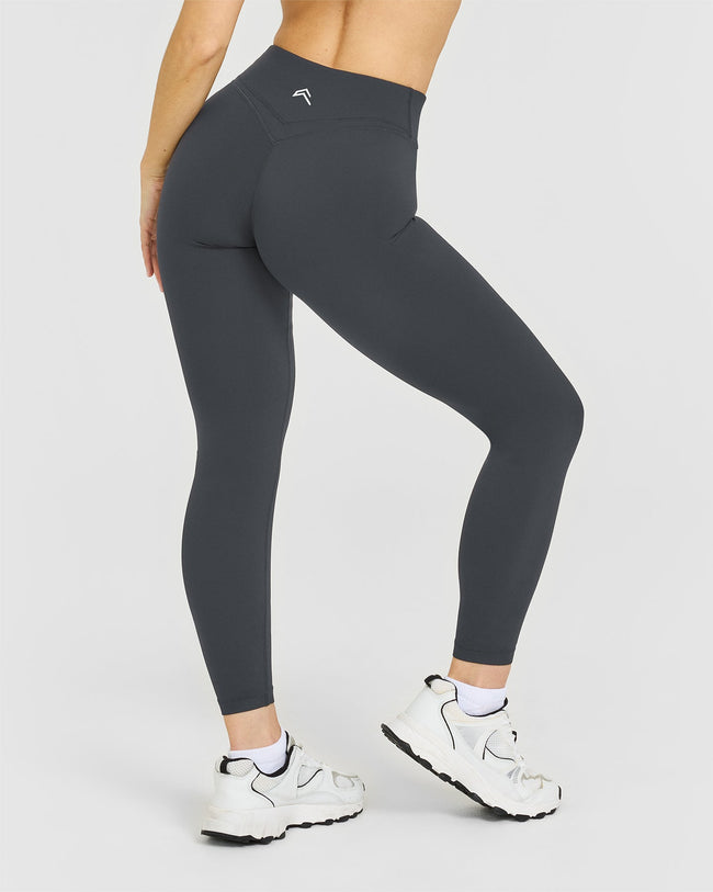 AUGUST_BAU_UNIFIED_WRAP_LEGGINGS_COAL_250610_PDP_1440x1800_02_650x.jpg