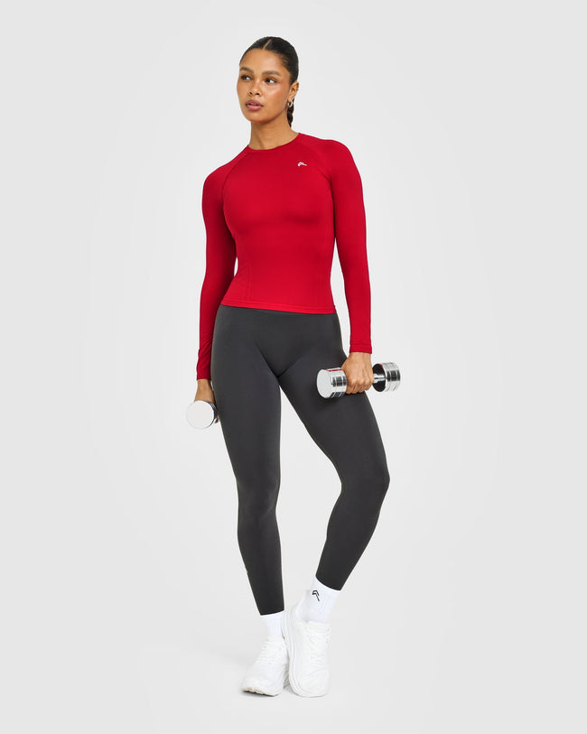 BAU_GO_TO_SEAMLESS_FITTED_LONG_SLEEVE_TOP_FIRERED_250916_PDP_1440x1800_03_650x.jpg