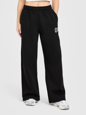 FOUNDATIONS OVERSIZED ONER GIRLFRIEND STRAIGHT LEG JOGGERS
