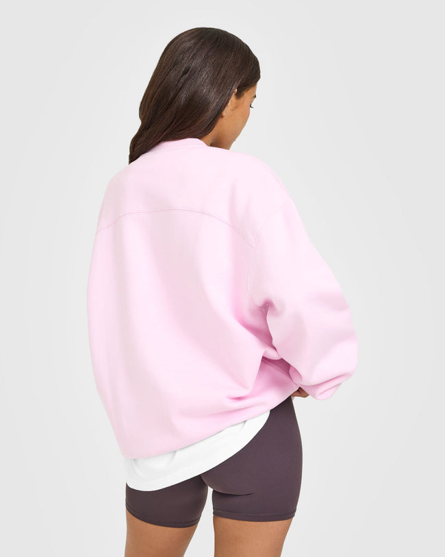 BAU_GRAPHIC_INJECT_FOUNDATIONS_OVERSIZED_ONER_GIRLFRIEND_SWEATSHIRT_CHALKPINK_250922_PDP_1440x1800_02_89474596-82b4-48ff-90ae-a93fb22668fa_650x.jpg