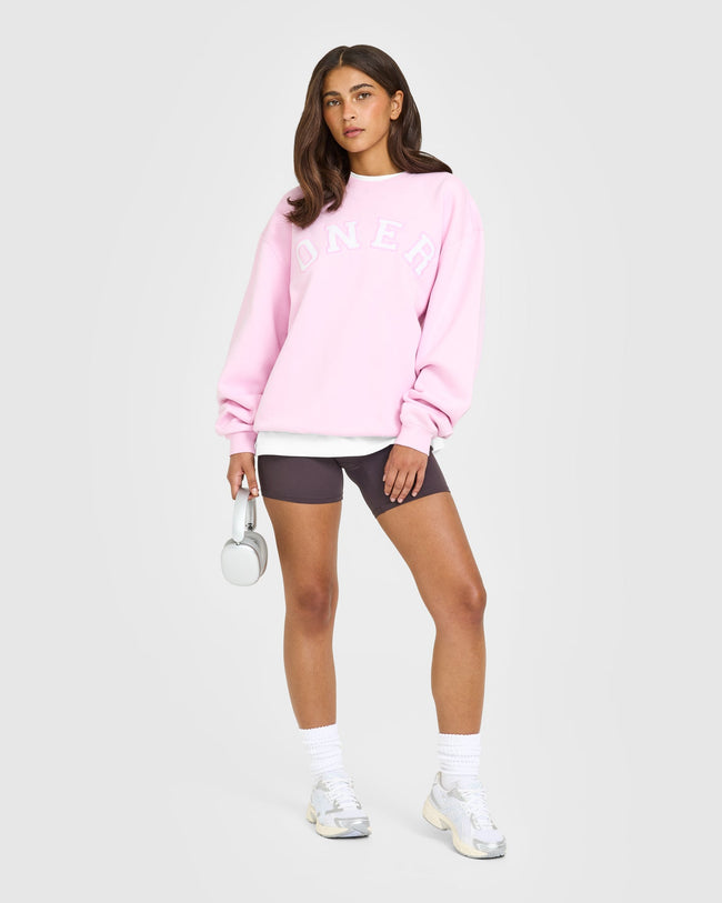 BAU_GRAPHIC_INJECT_FOUNDATIONS_OVERSIZED_ONER_GIRLFRIEND_SWEATSHIRT_CHALKPINK_250922_PDP_1440x1800_03_aaec9a44-fa47-4246-961c-53400761ab96_650x.jpg