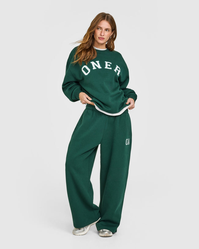 BAU_GRAPHIC_INJECT_FOUNDATIONS_OVERSIZED_ONER_GIRLFRIEND_SWEATSHIRT_RACINGGREEN_250915_PDP_1440x1800_03_650x.jpg