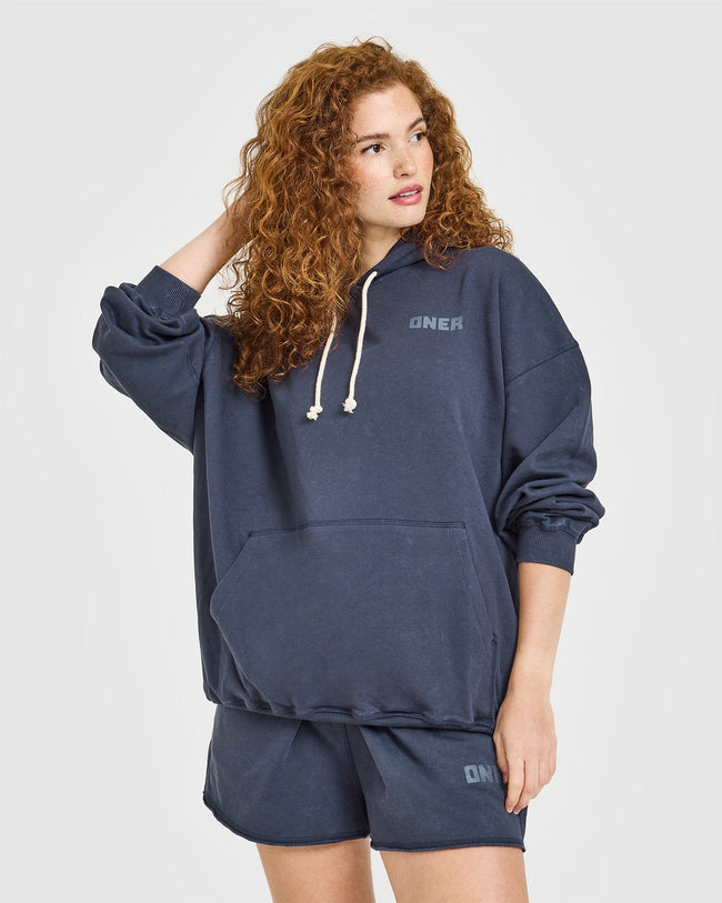 BAU_RAW_LOUNGE_OVERSIZED_HOODIE_WASHEDTRUEBLUE_250715_PDP_1440x1800_01_650x.jpg