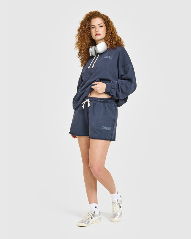 BAU_RAW_LOUNGE_OVERSIZED_HOODIE_WASHEDTRUEBLUE_250715_PDP_1440x1800_03_650x.jpg