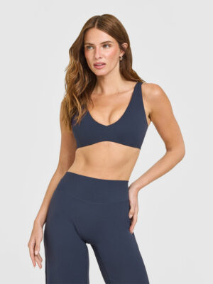 SOFTMOTION SCOOP BACK BRALETTE WITH WHITE LOGO