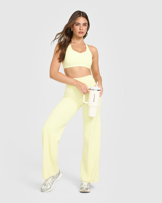 BAU_SOFTMOTION_SPORTS_BRA_PASTELYELLOW_250805_PDP_1440x1800_03_650x.jpg