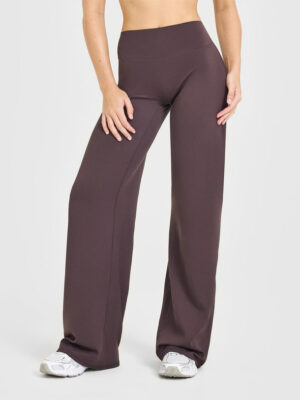 SOFTMOTION STRAIGHT LEG PANTS WITH WHITE LOGO