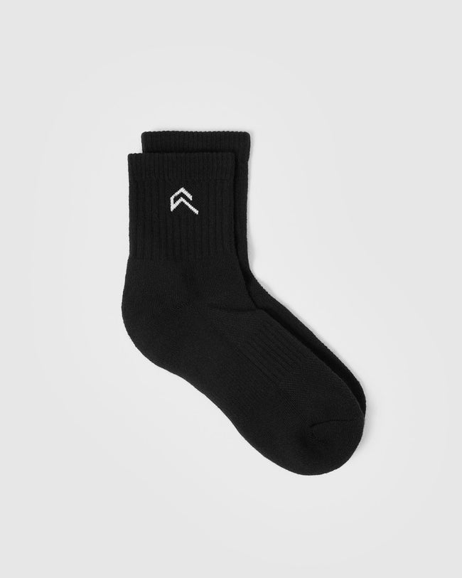 MID_CREW_SOCKS_BLACK_01_650x.jpg
