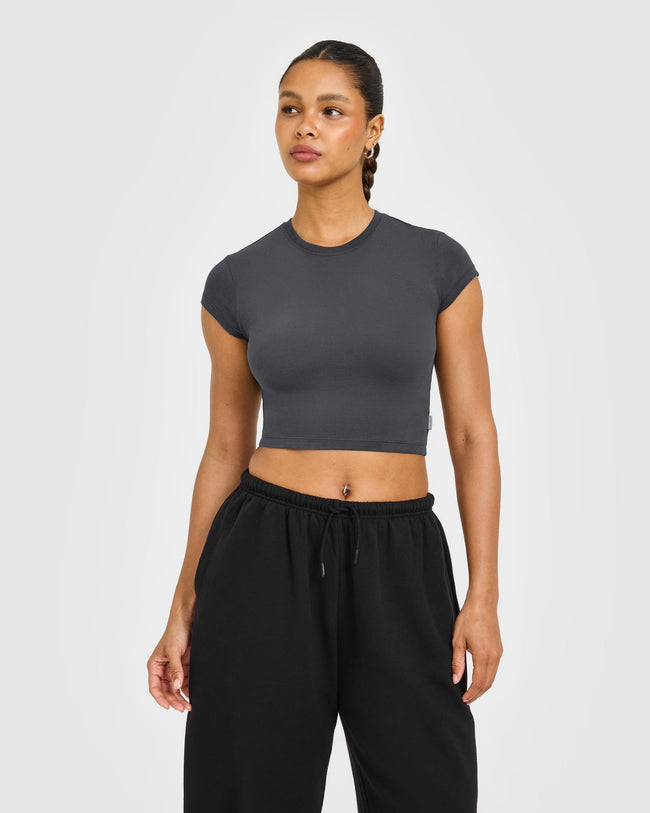 NOOS_COTTON_BABY_T-SHIRT_COAL_250919_PDP_1440x1800_01_650x.jpg