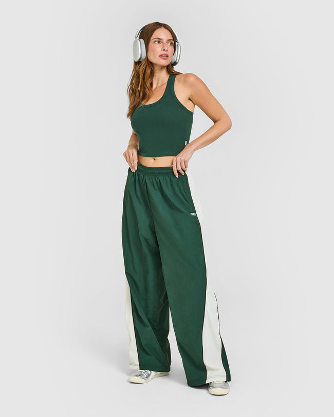 NOOS_COTTON_FITTED_MID_VEST_RACINGGREEN_250804_PDP_1440x1800_03_650x.jpg