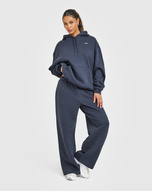 NOOS_FOUNDATIONS_OVERSIZED_HOODIE_TRUEBLUE_250813_PDP_1440x1800_03_e8ae5e6d-eded-4eae-bc8c-f6393ee77d8e_650x.jpg