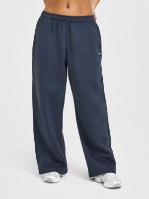 FOUNDATIONS OVERSIZED STRAIGHT LEG SWEATPANTS