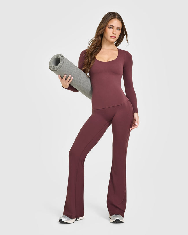 OAXMIA_SOFTMOTION_HIGH_WAISTED_FLARED_BOTTOMS_VELVETMOCHA_251001_PDP_1440x1800_03_650x.jpg